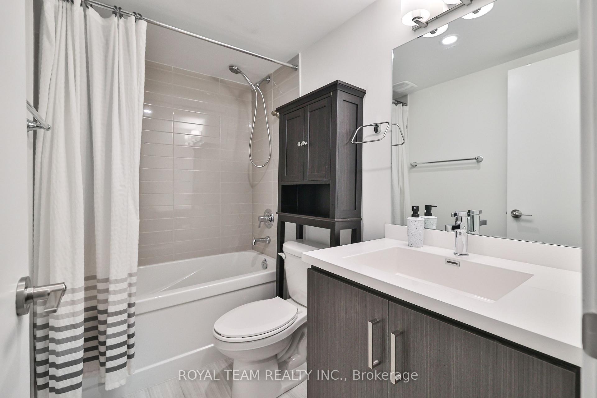 Photo 21 of Unit 224, 131 Honeycrisp Crescent, Vaughan, Vaughan Corporate Centre — HOMEH