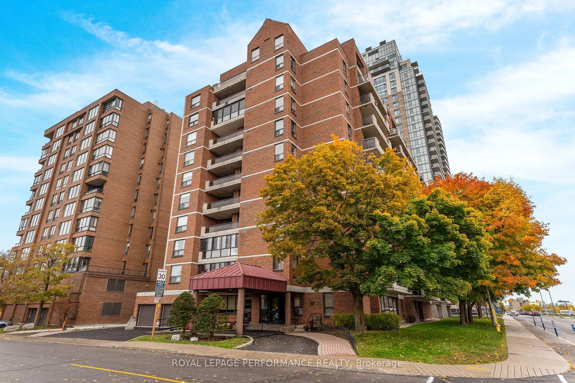Front of Unit 304, 50 Emmerson Avenue