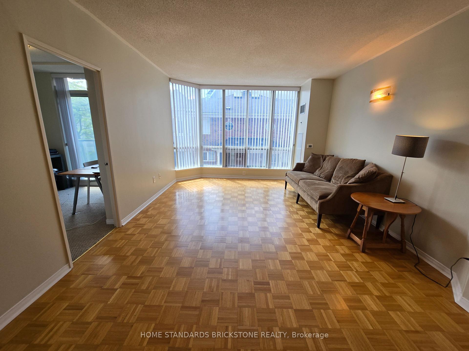 Photo 11 of Unit 220, 7398 Yonge Street, Vaughan, Crestwood-Springfarm-Yorkhill — HOMEH
