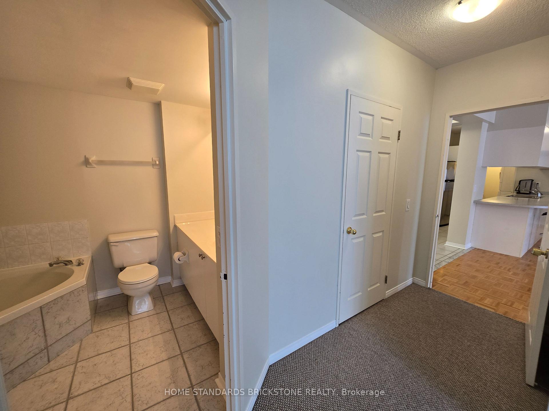 Photo 18 of Unit 220, 7398 Yonge Street, Vaughan, Crestwood-Springfarm-Yorkhill — HOMEH