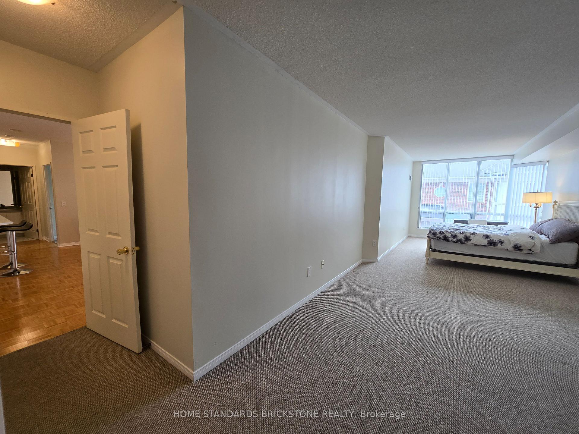 Photo 20 of Unit 220, 7398 Yonge Street, Vaughan, Crestwood-Springfarm-Yorkhill — HOMEH