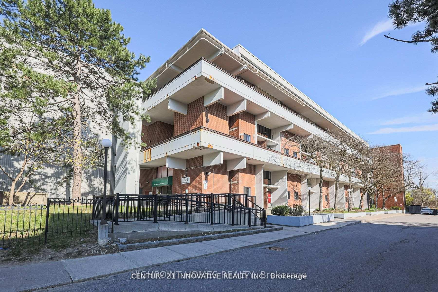 Front of Unit 215, 140 Leeward Glenway