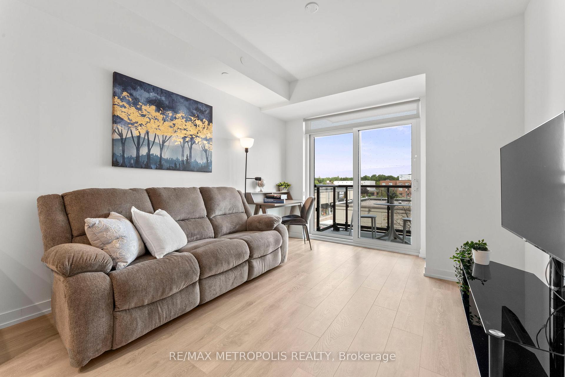 Photo 14 of Unit 303, 8 Beverley Glen Boulevard, Vaughan, Beverley Glen — HOMEH