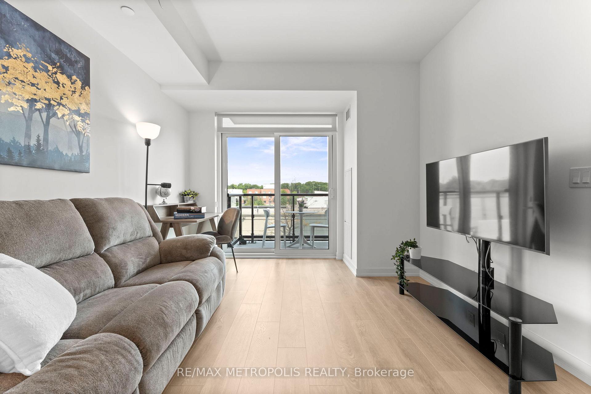 Photo 34 of Unit 303, 8 Beverley Glen Boulevard, Vaughan, Beverley Glen — HOMEH