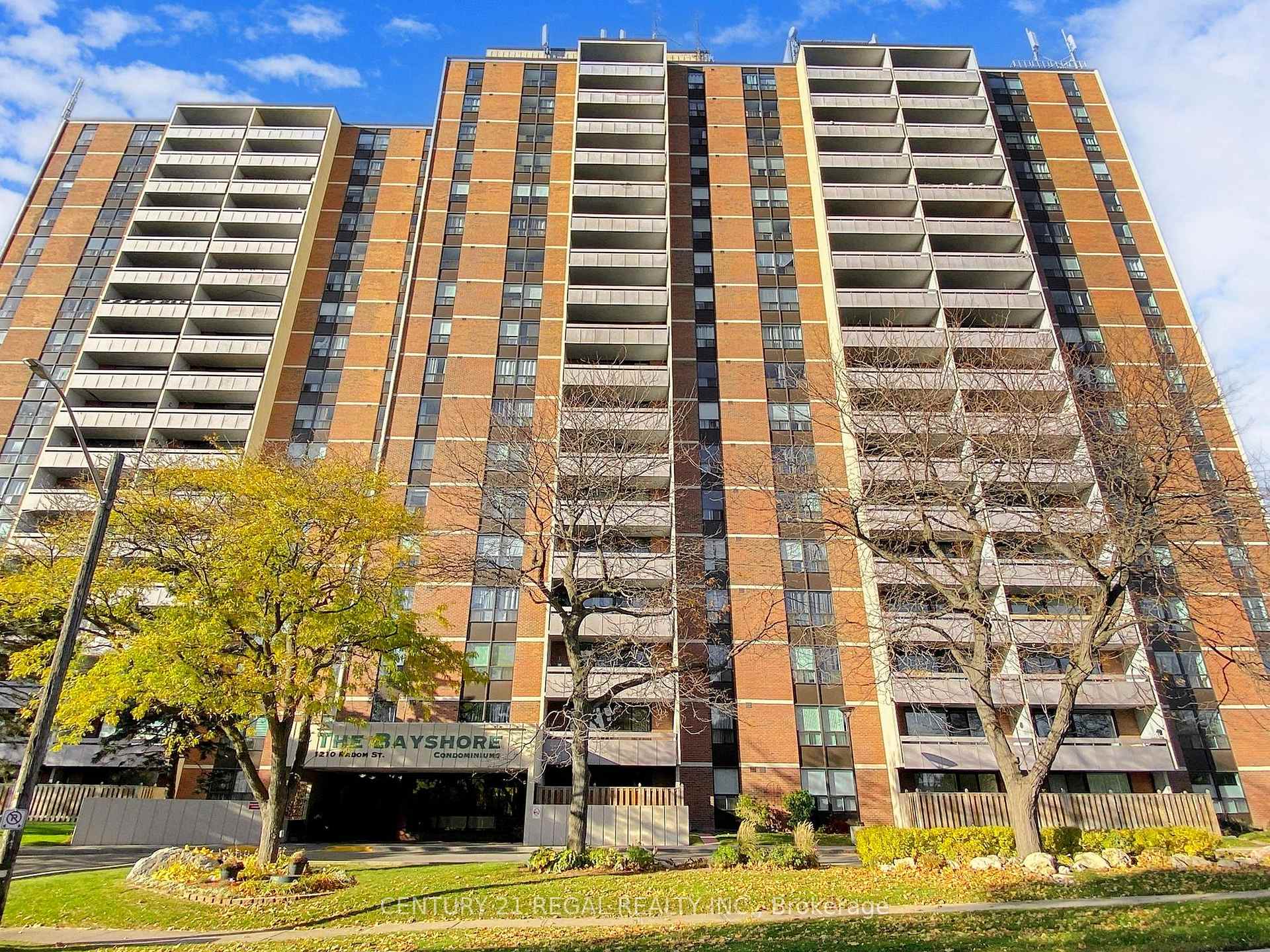 Photo 6 of Unit 108, 1210 Radom Street, Pickering, Bay Ridges — HOMEH
