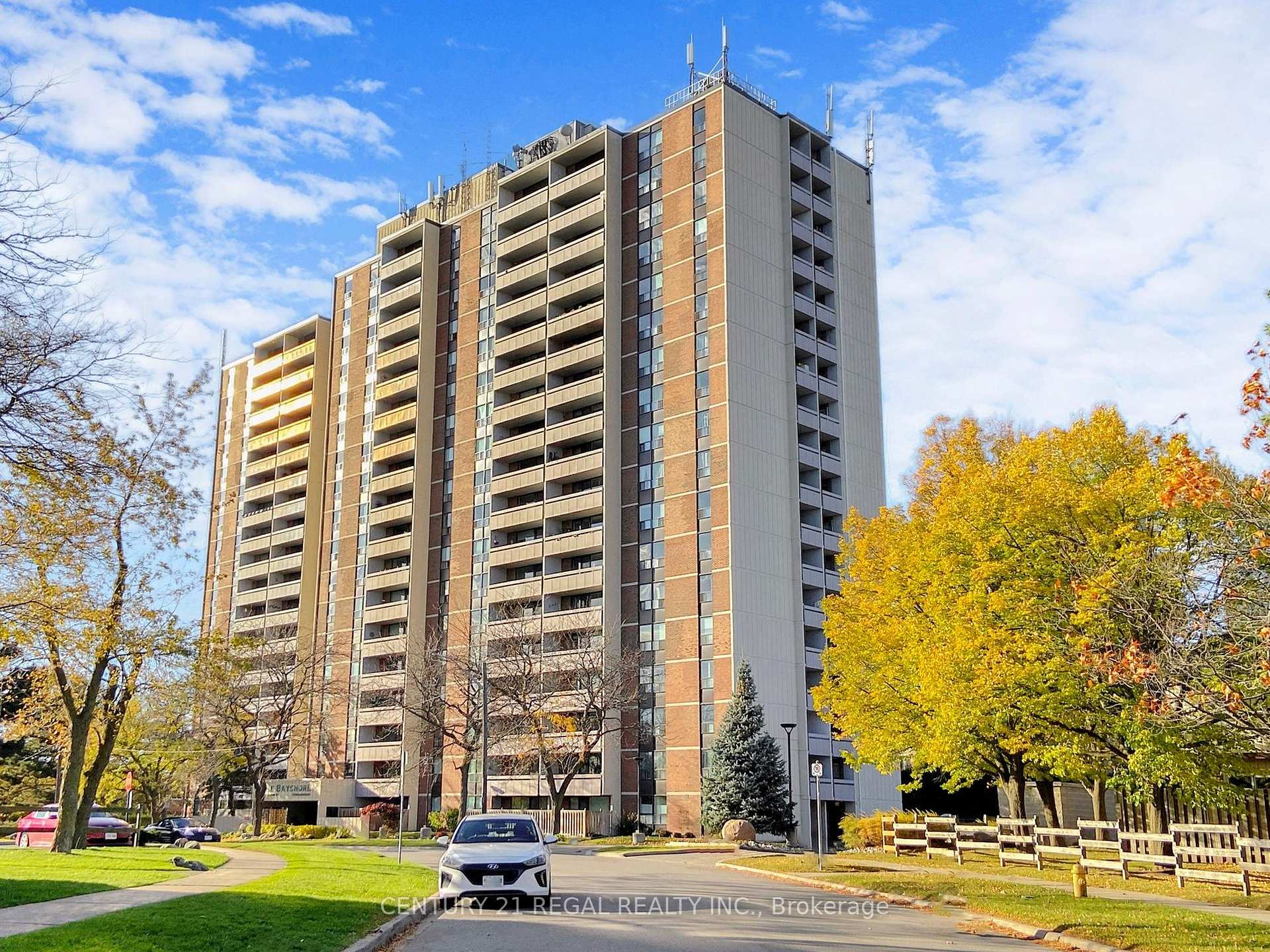 Photo 8 of Unit 108, 1210 Radom Street, Pickering, Bay Ridges — HOMEH