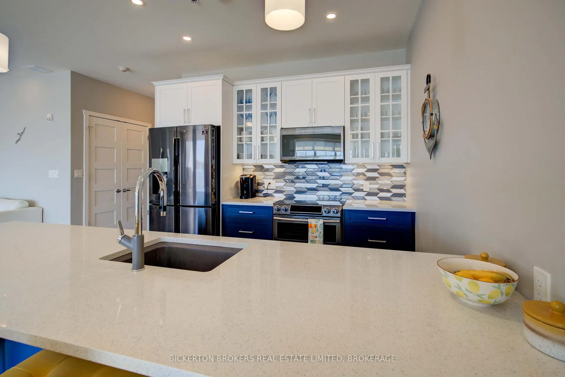 Photo 27 of Unit 403, 130 Water Street, Gananoque — HOMEH