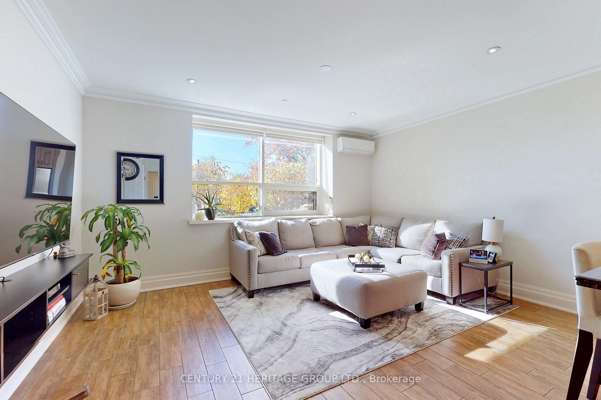 Photo 3 of Unit 108, 397 King Street W, Hamilton, Dundas — HOMEH