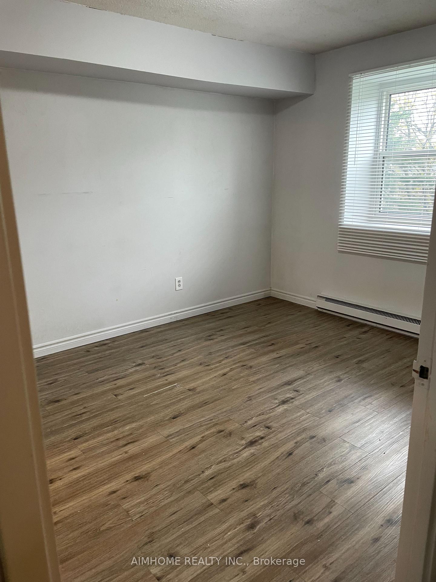 Photo 9 of Unit 1, 113 Westmount Road N, Waterloo — HOMEH