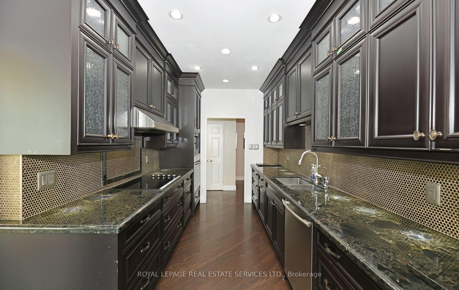 Photo 16 of Unit 113, 7905 Bayview Avenue, Markham, Aileen-Willowbrook — HOMEH
