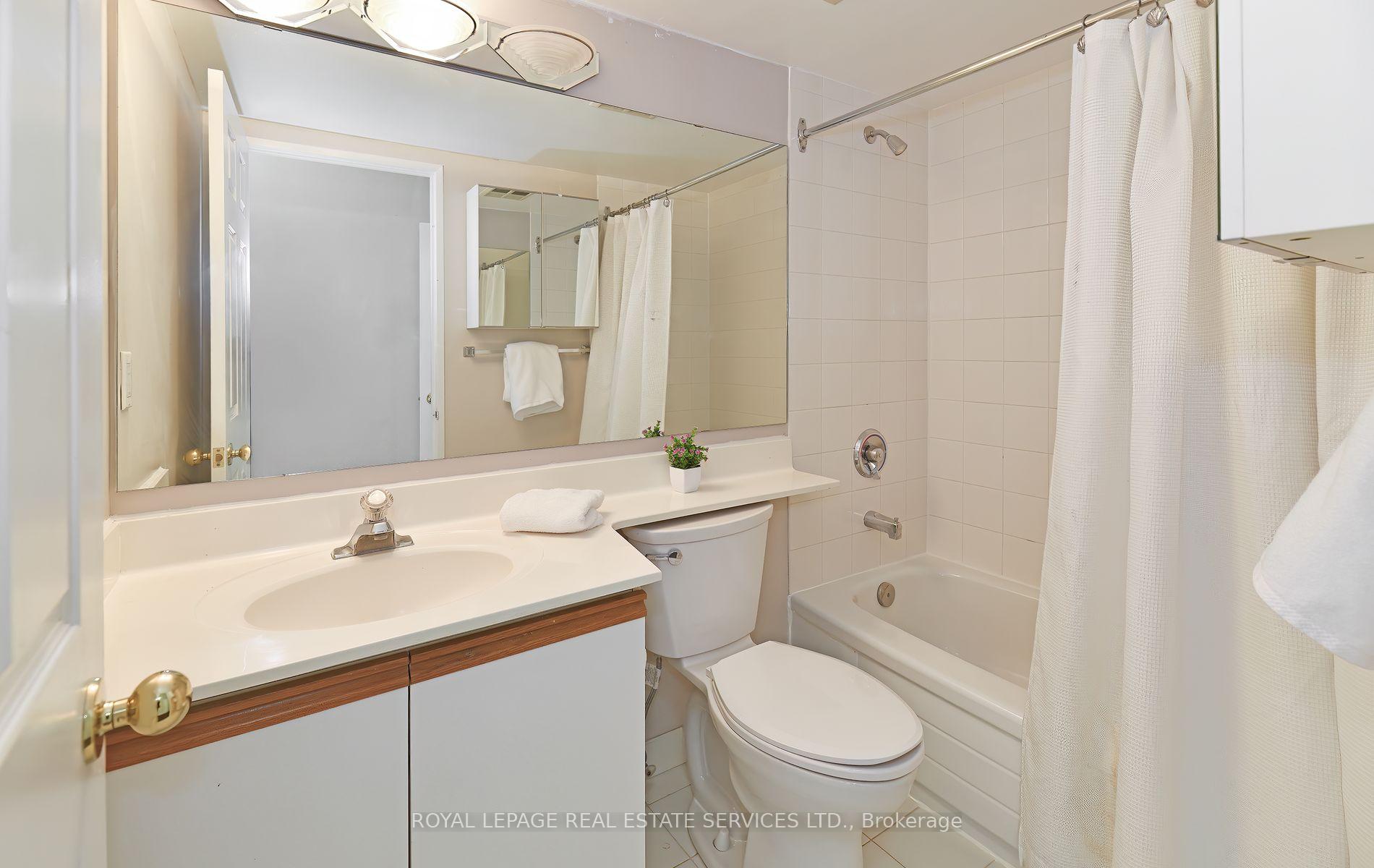 Photo 60 of Unit 113, 7905 Bayview Avenue, Markham, Aileen-Willowbrook — HOMEH