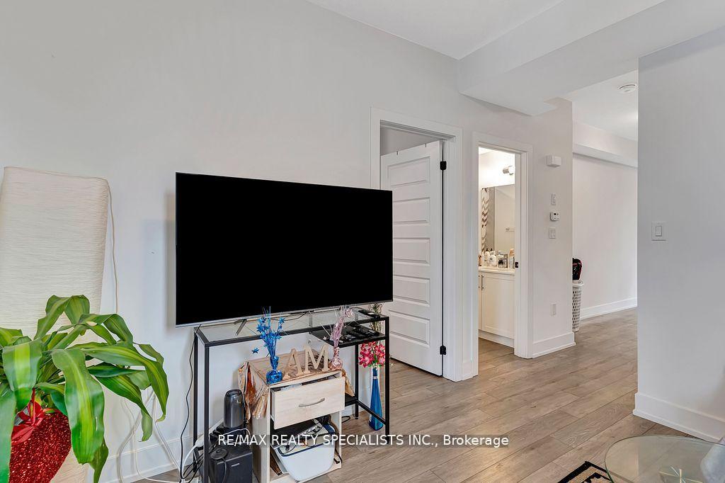 Photo 12 of Unit 21, 99 Roger Street, Waterloo, Uptown Waterloo — HOMEH
