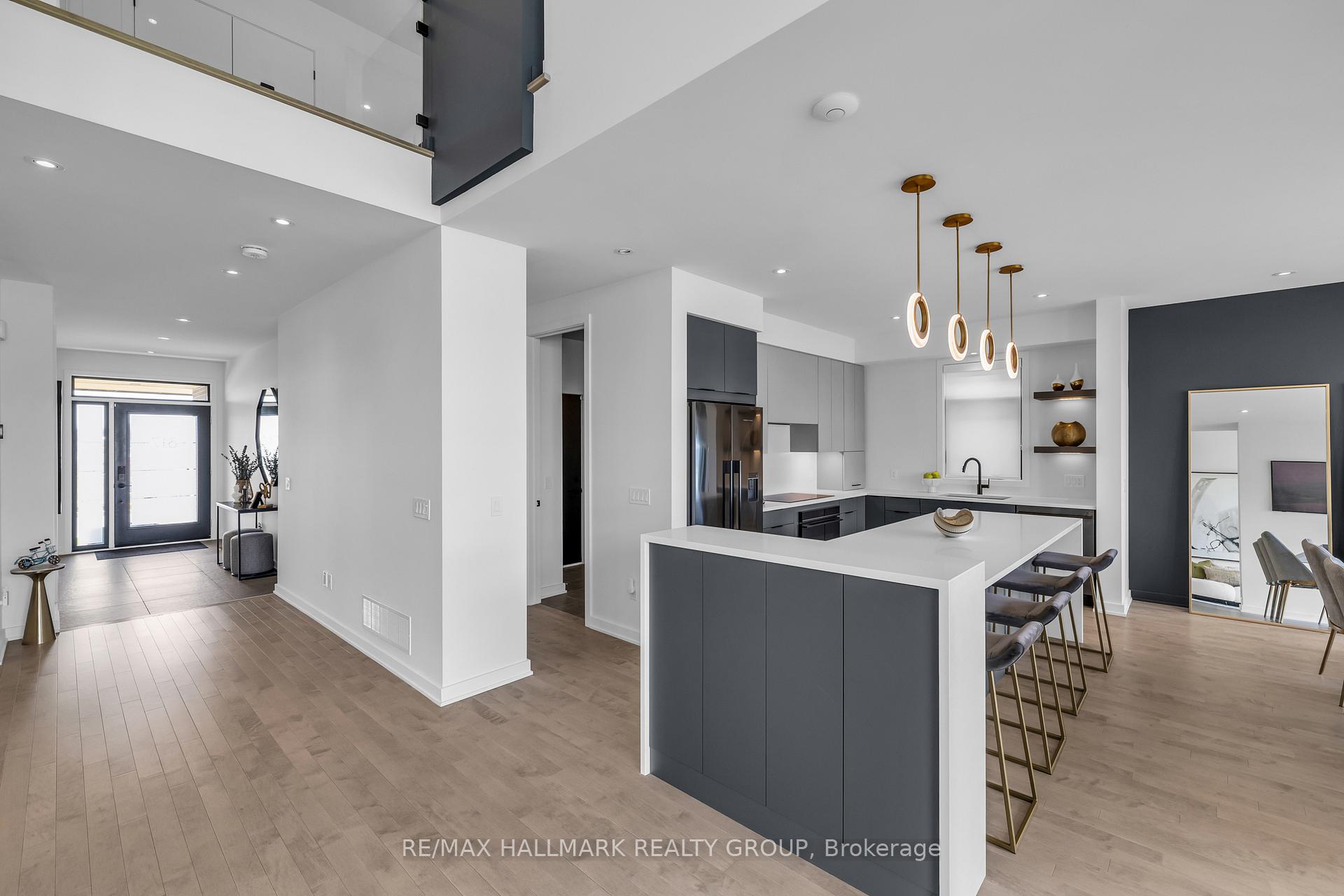 Photo 10 of 817 Chorus Drive, Ottawa, Riverside South/Gloucester Glen — HOMEH