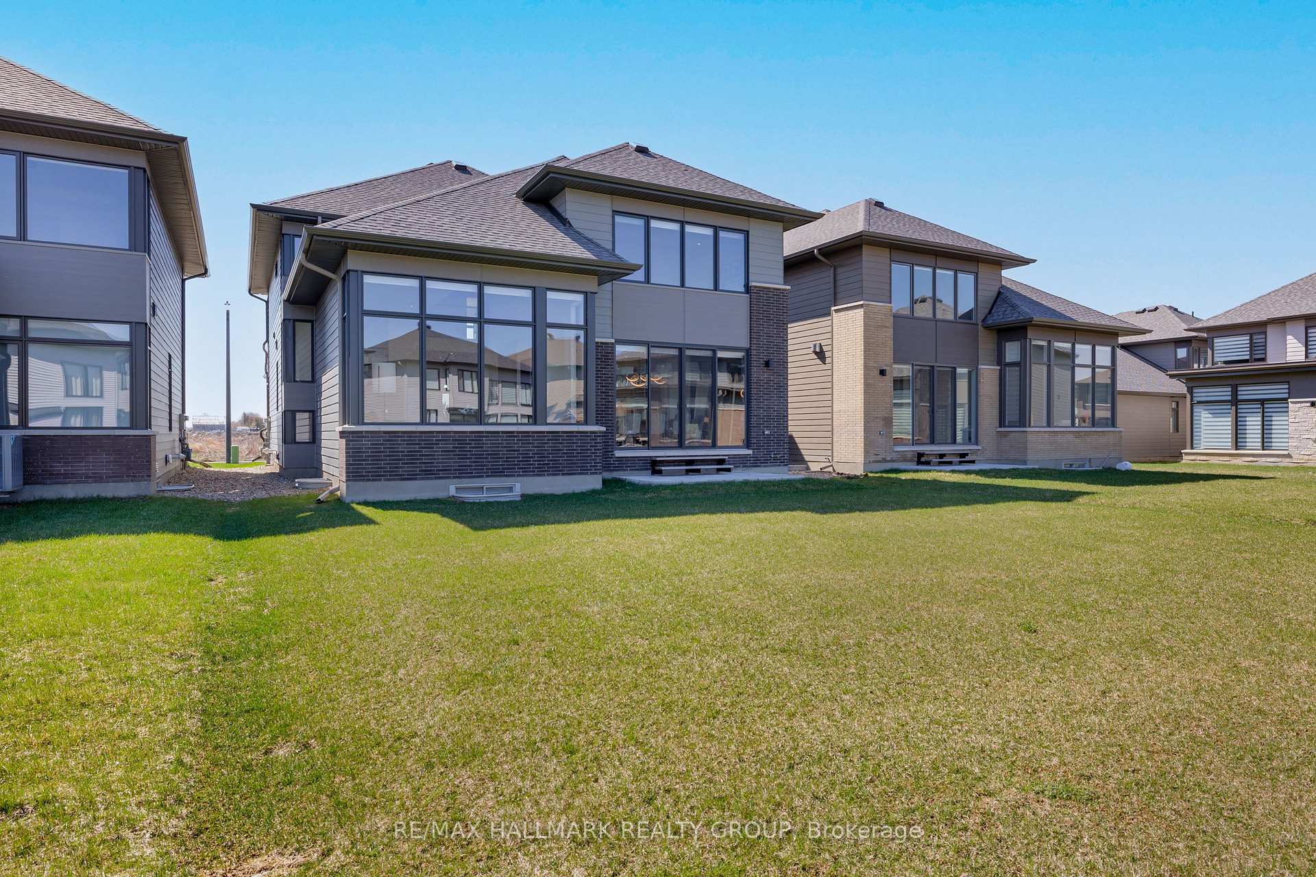 Photo 49 of 817 Chorus Drive, Ottawa, Riverside South/Gloucester Glen — HOMEH