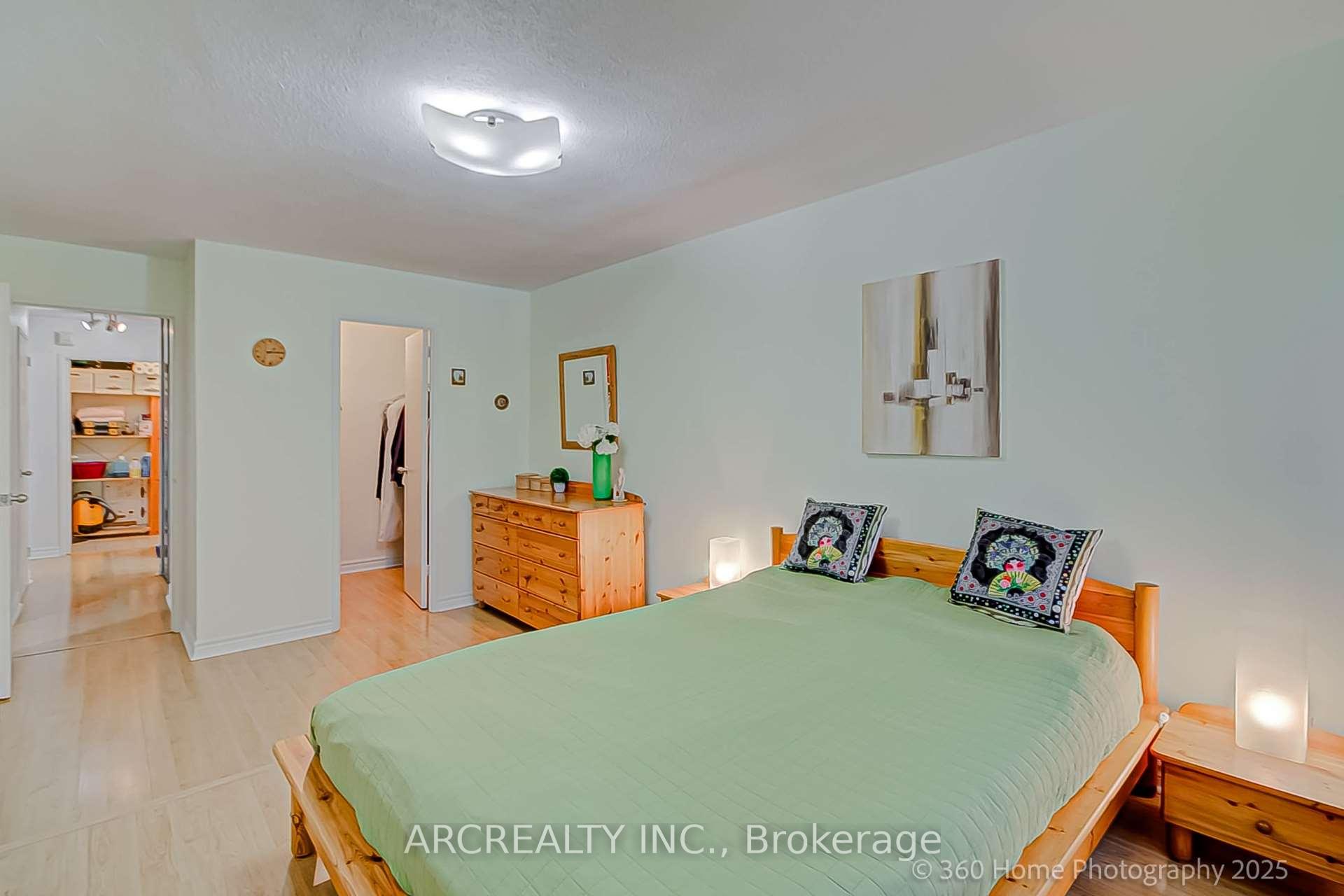 Photo 33 of Unit 165, 16 B Elgin Street, Markham, Thornhill — HOMEH