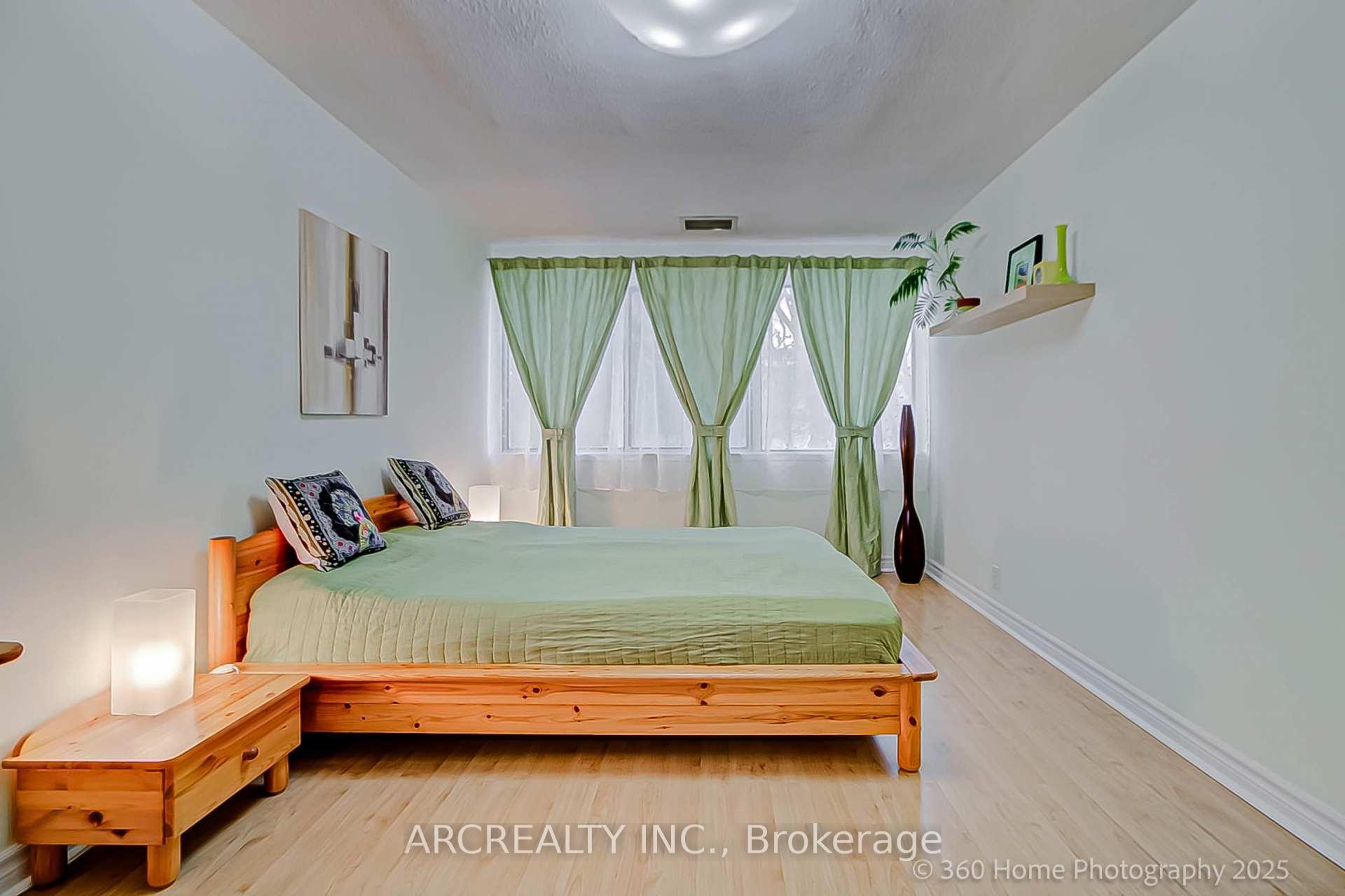 Photo 34 of Unit 165, 16 B Elgin Street, Markham, Thornhill — HOMEH