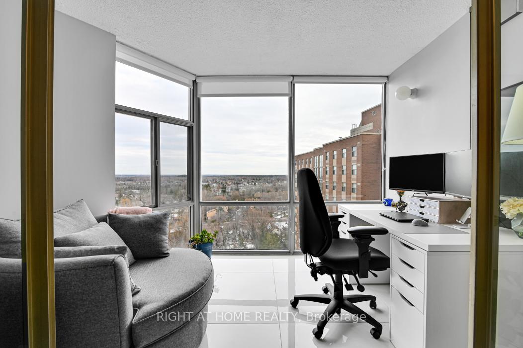 Photo 13 of Unit 1703, 2759 Carousel Crescent, Ottawa, Emerald Woods/Sawmill Creek — HOMEH