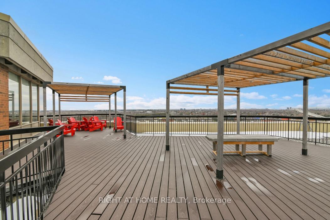Photo 21 of Unit 1703, 2759 Carousel Crescent, Ottawa, Emerald Woods/Sawmill Creek — HOMEH