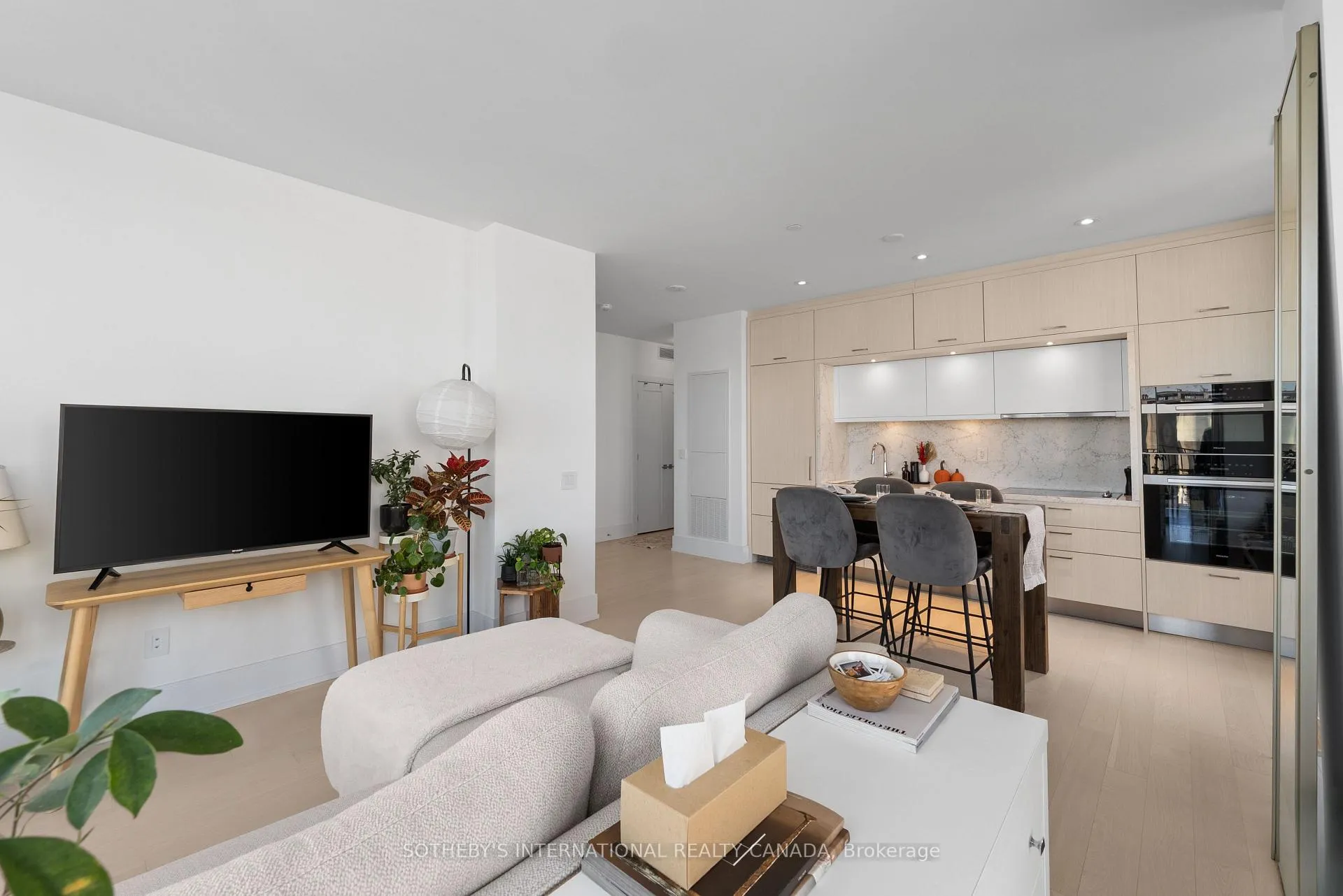 Photo 11 of Unit 831, 155 Merchants' Wharf, Toronto, Waterfront Communities — HOMEH