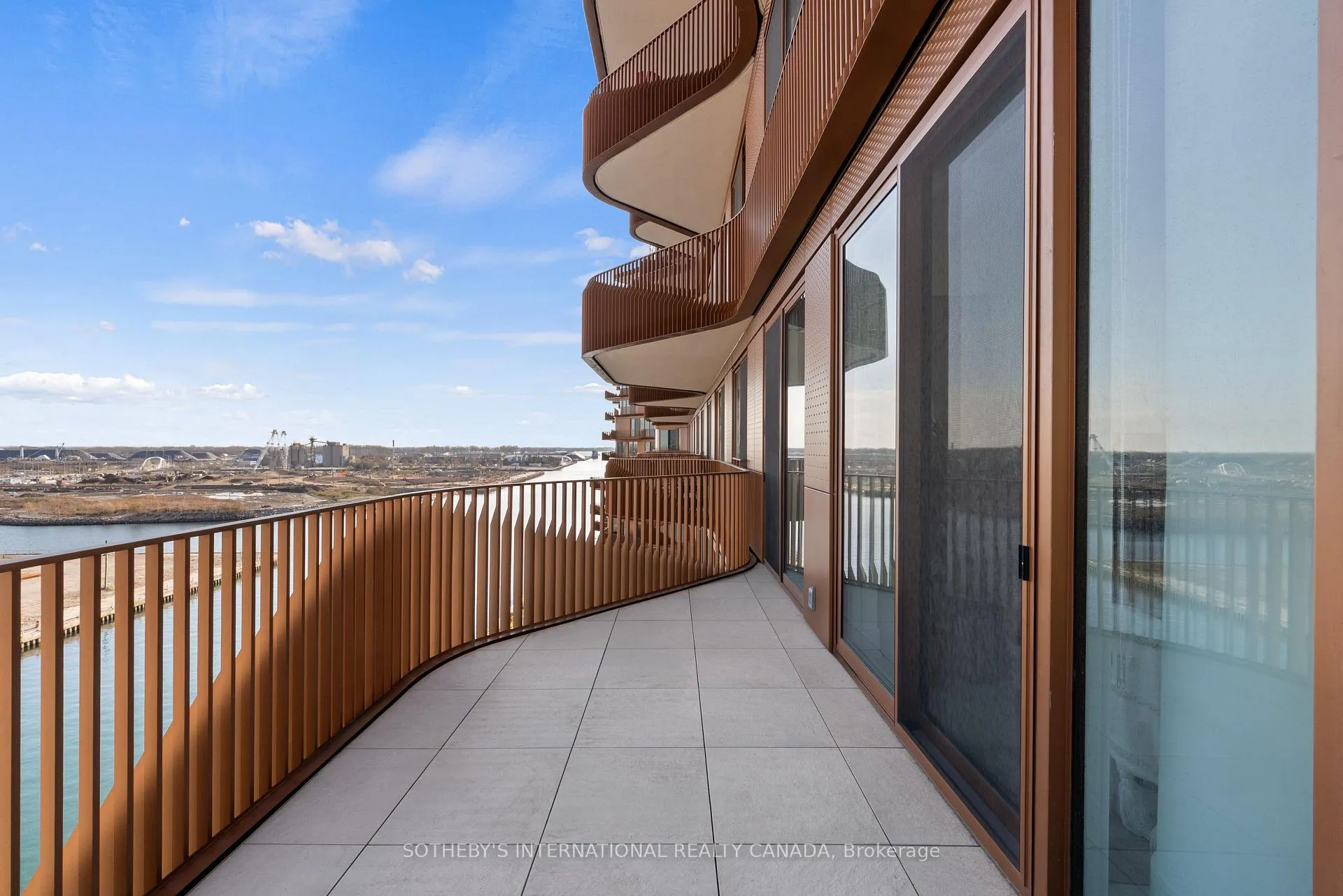 Photo 14 of Unit 831, 155 Merchants' Wharf, Toronto, Waterfront Communities — HOMEH