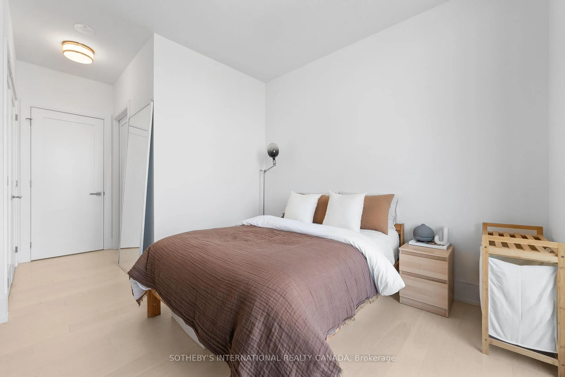 Photo 18 of Unit 831, 155 Merchants' Wharf, Toronto, Waterfront Communities — HOMEH