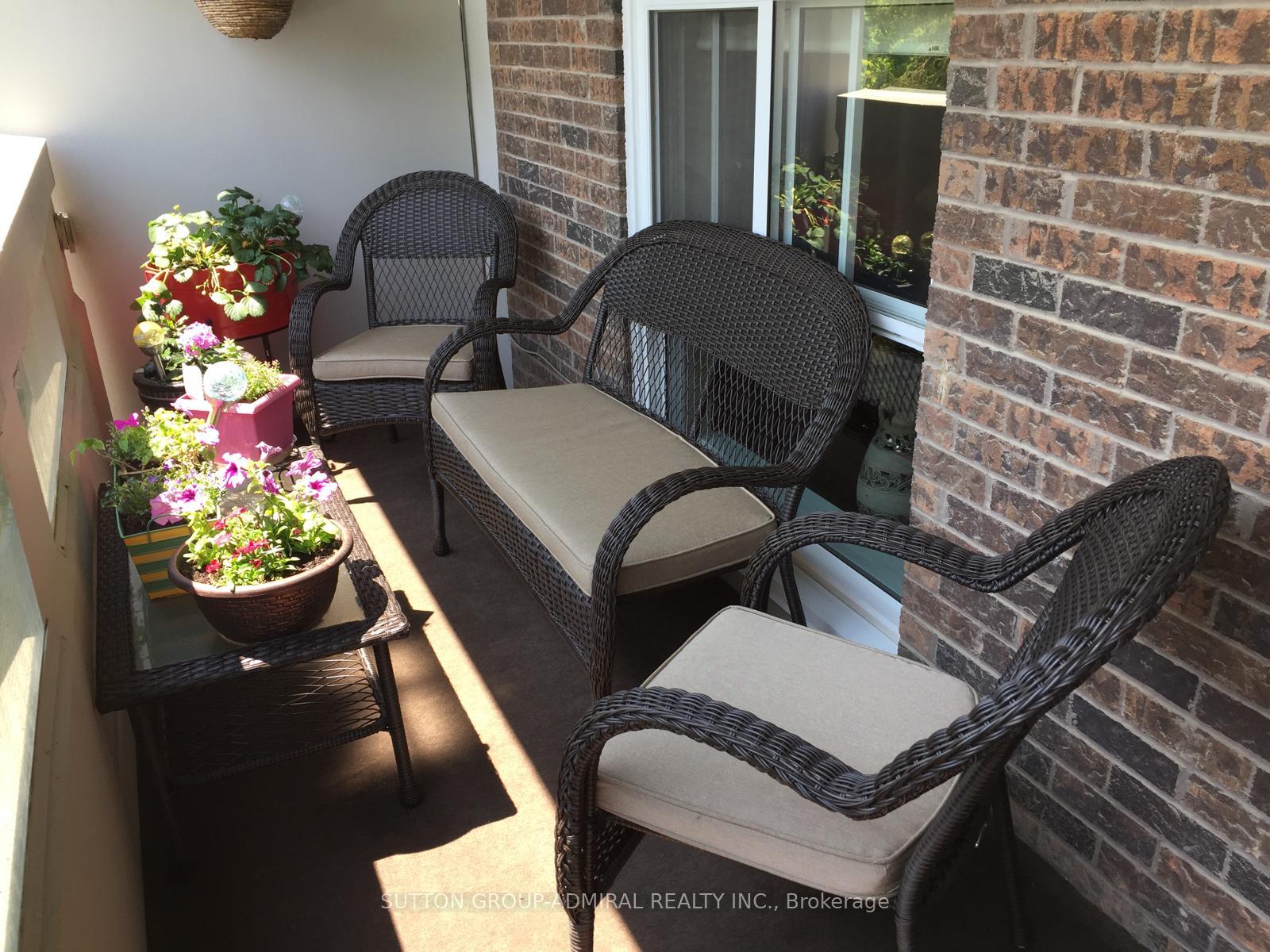 Photo 18 of Unit 303, 50 Inverlochy Boulevard, Markham, Royal Orchard — HOMEH