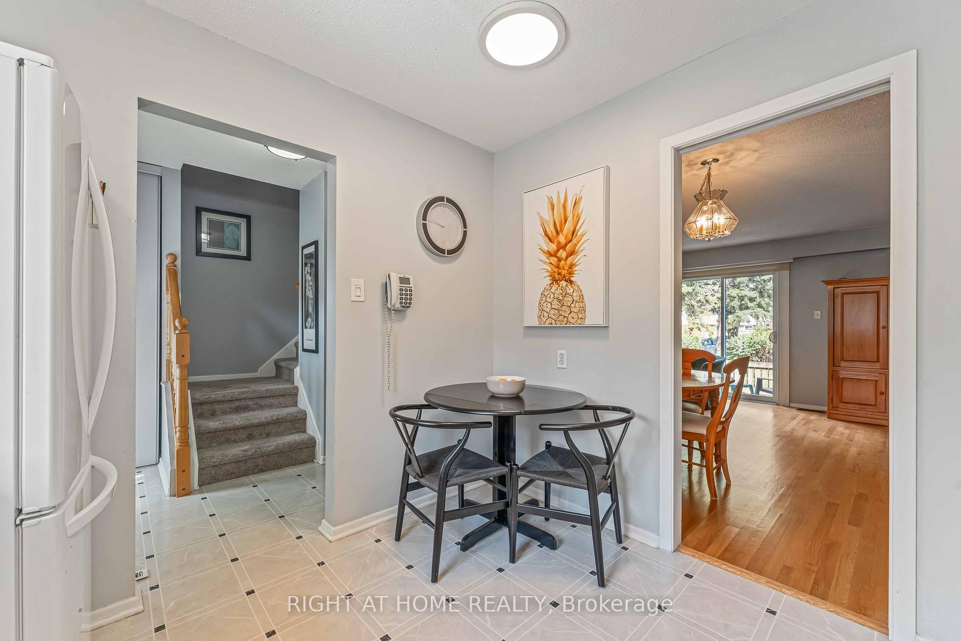 Photo 4 of 481E Moodie Drive, Ottawa, Arbeatha Park — HOMEH