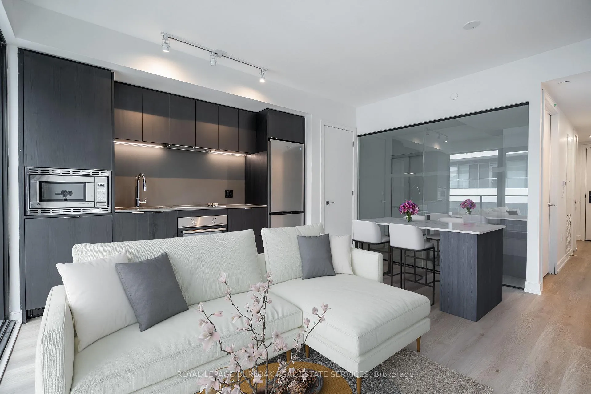 Photo 2 of Unit 1418, 1 Jarvis Street, Hamilton, Beasley — HOMEH