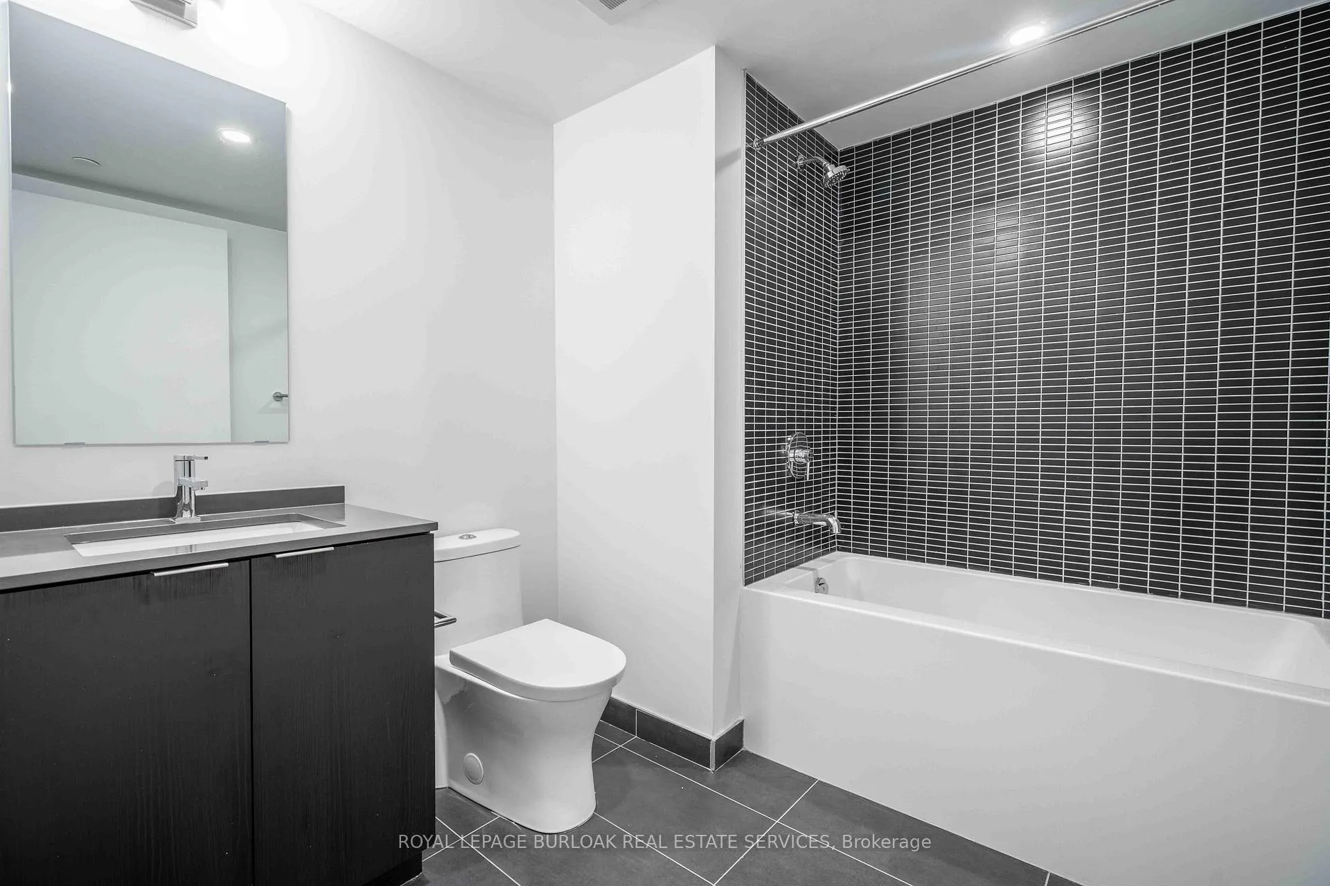 Photo 8 of Unit 1418, 1 Jarvis Street, Hamilton, Beasley — HOMEH