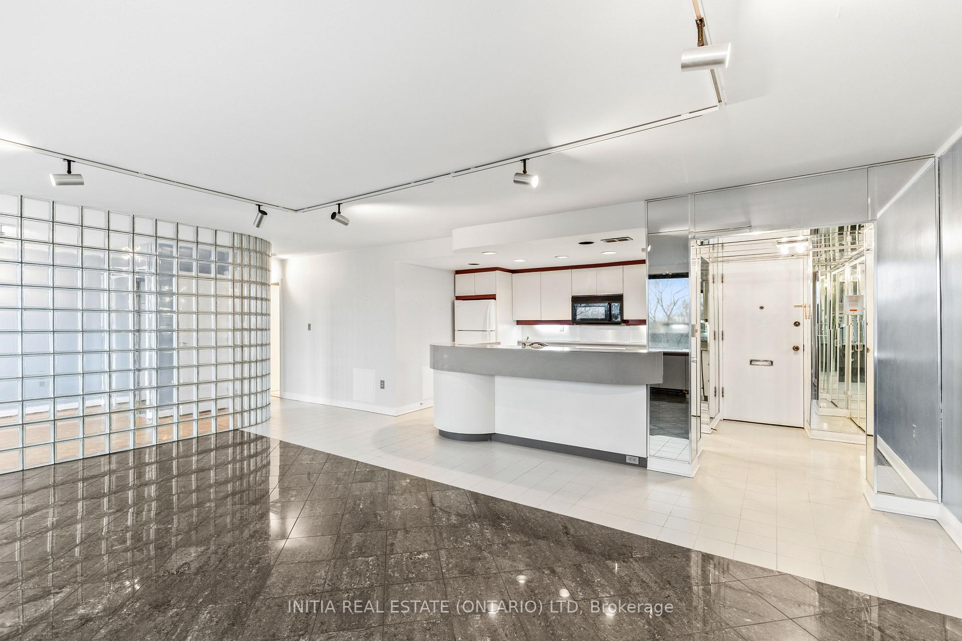 Photo 8 of Unit 602, 2144 Pelissier Street, Windsor — HOMEH