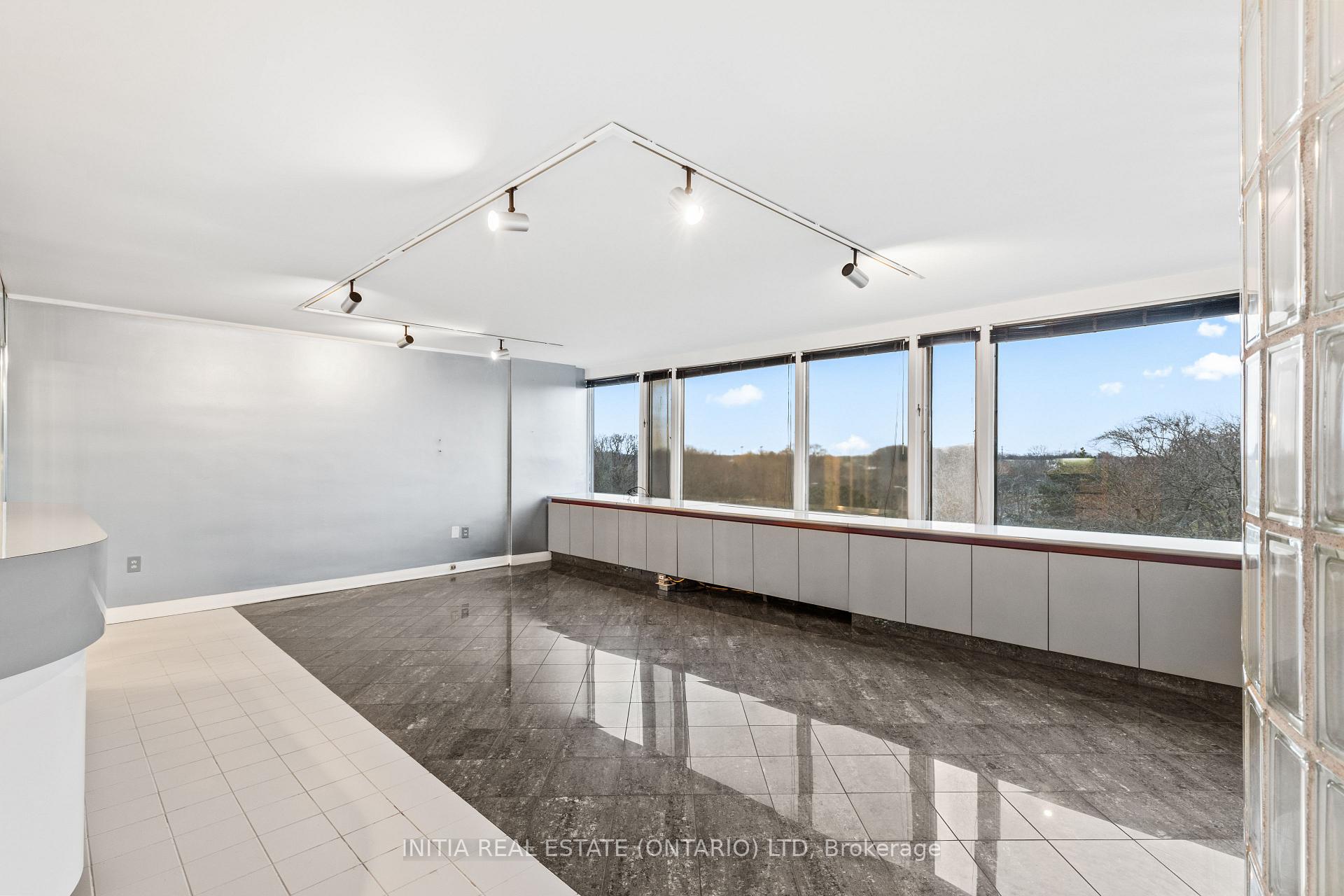 Photo 10 of Unit 602, 2144 Pelissier Street, Windsor — HOMEH