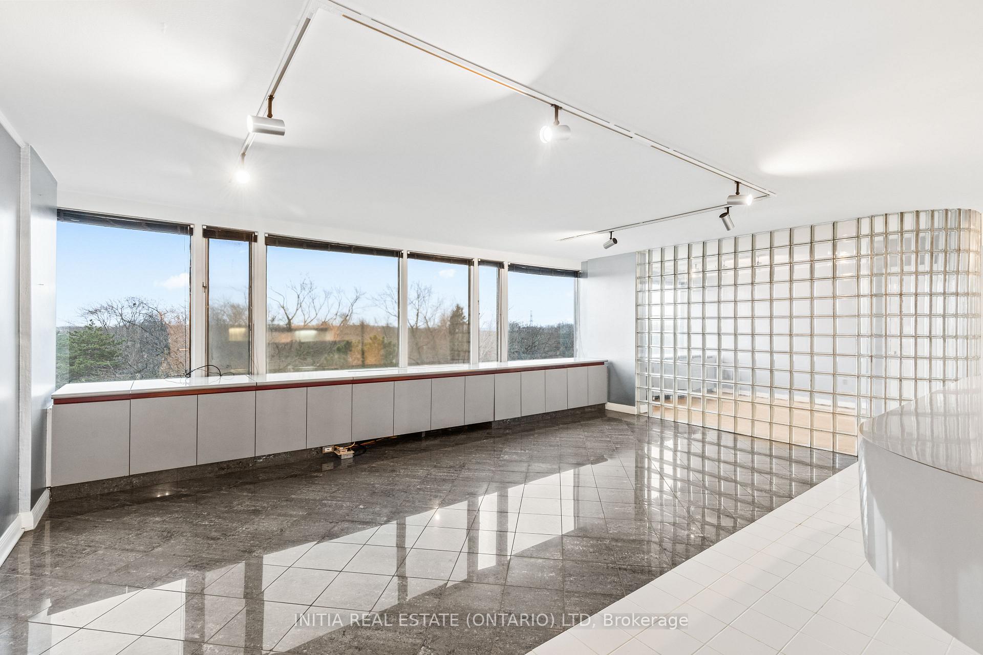 Photo 11 of Unit 602, 2144 Pelissier Street, Windsor — HOMEH
