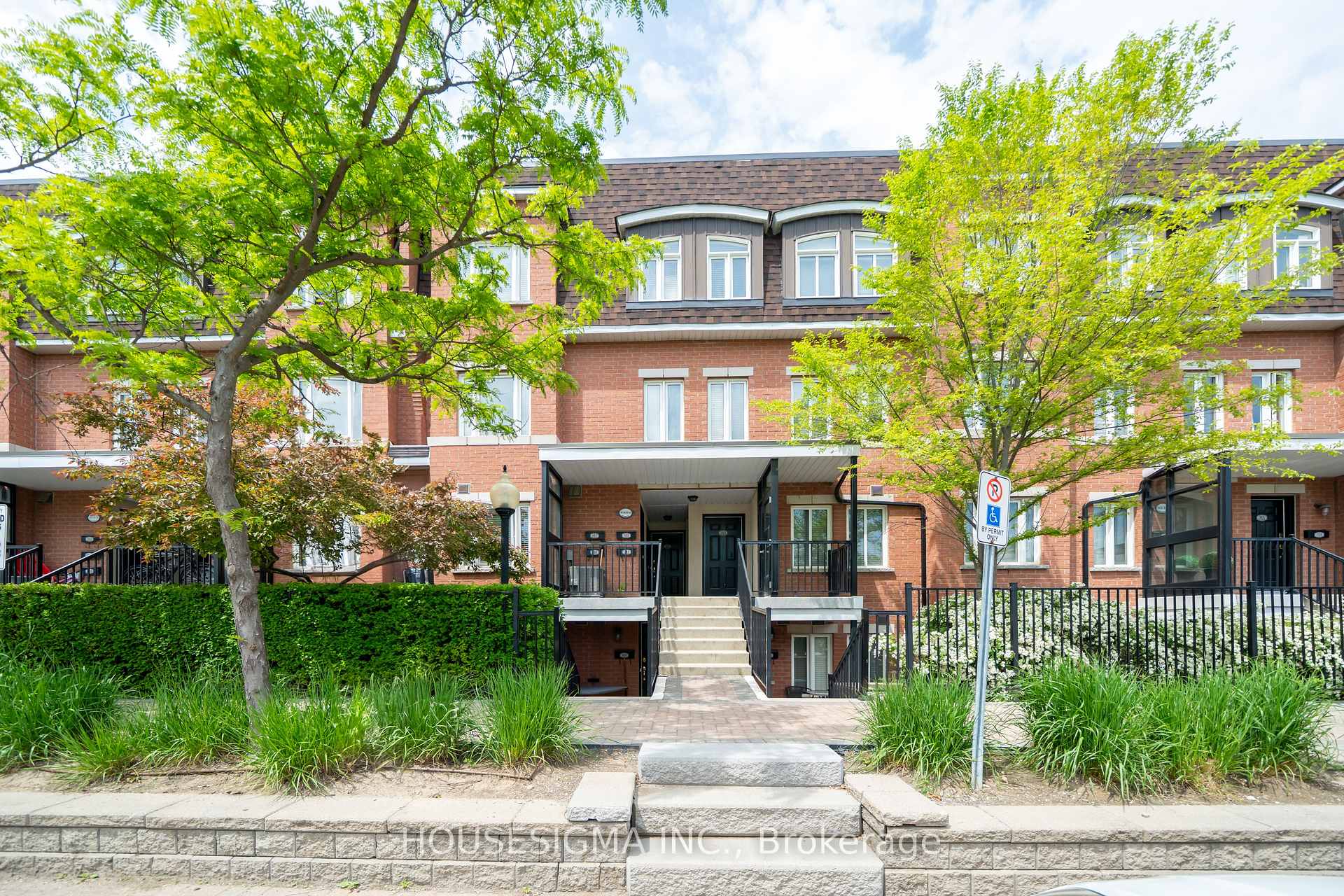 Photo 1 of Unit 317, 310 John Street, Markham, Aileen-Willowbrook — HOMEH
