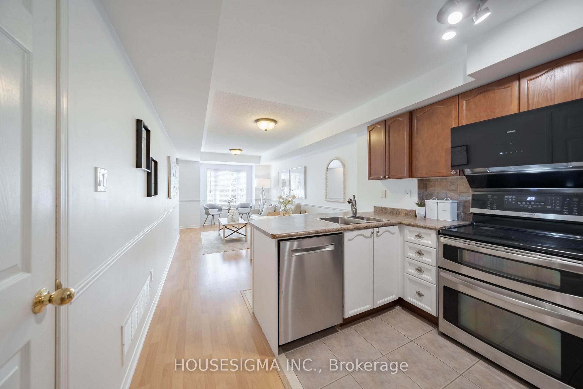 Photo 6 of Unit 317, 310 John Street, Markham, Aileen-Willowbrook — HOMEH