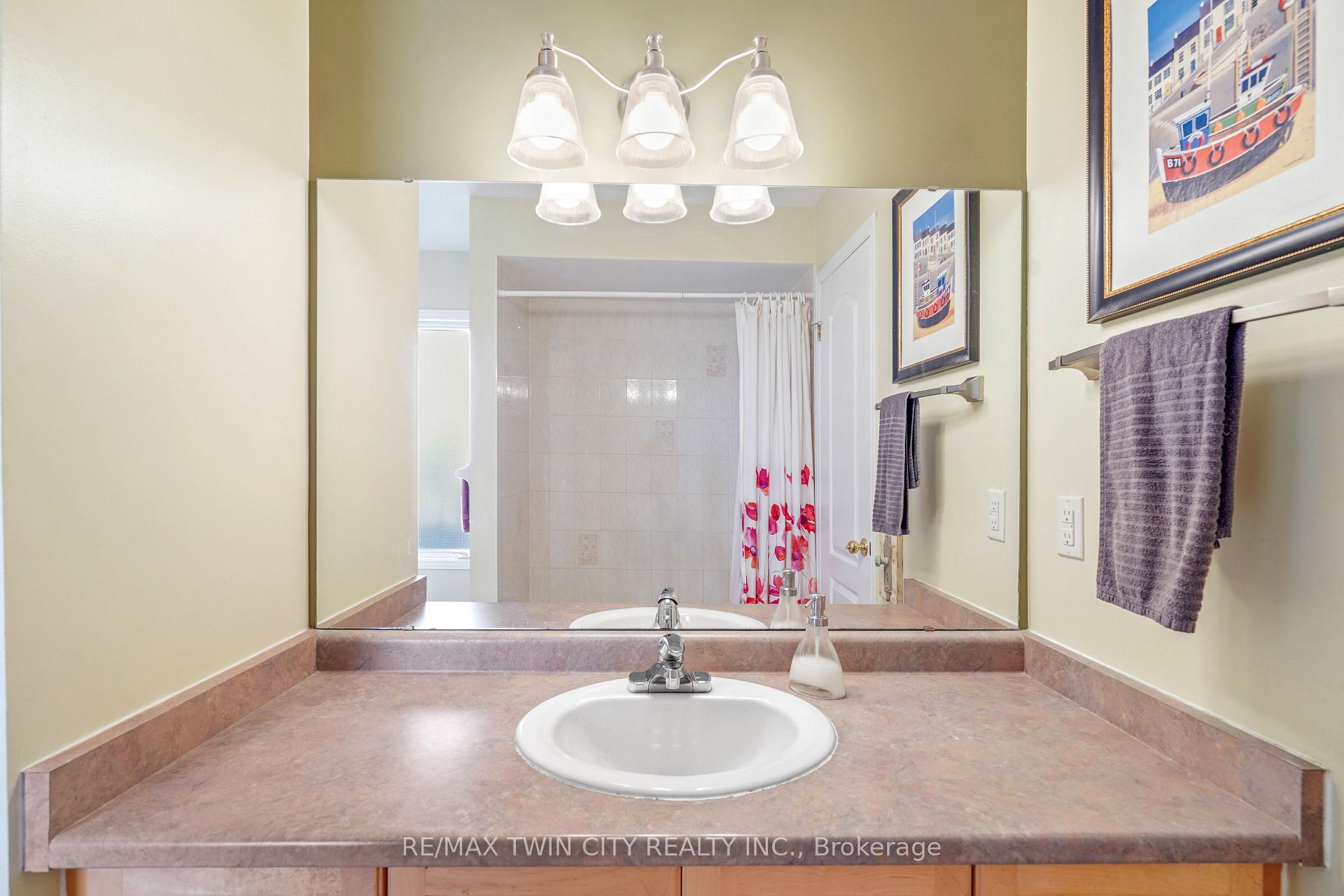 Photo 20 of 5 Anastasia Crescent, Brantford — HOMEH