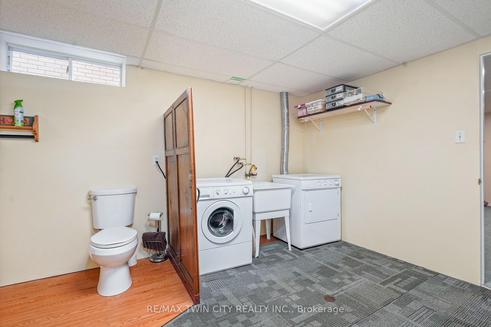 Photo 35 of 5 Anastasia Crescent, Brantford — HOMEH