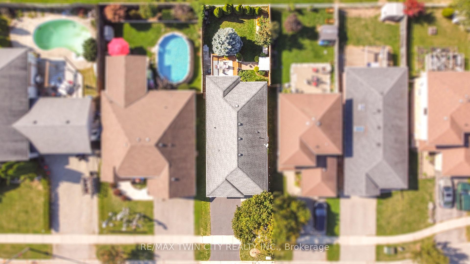 Photo 45 of 5 Anastasia Crescent, Brantford — HOMEH