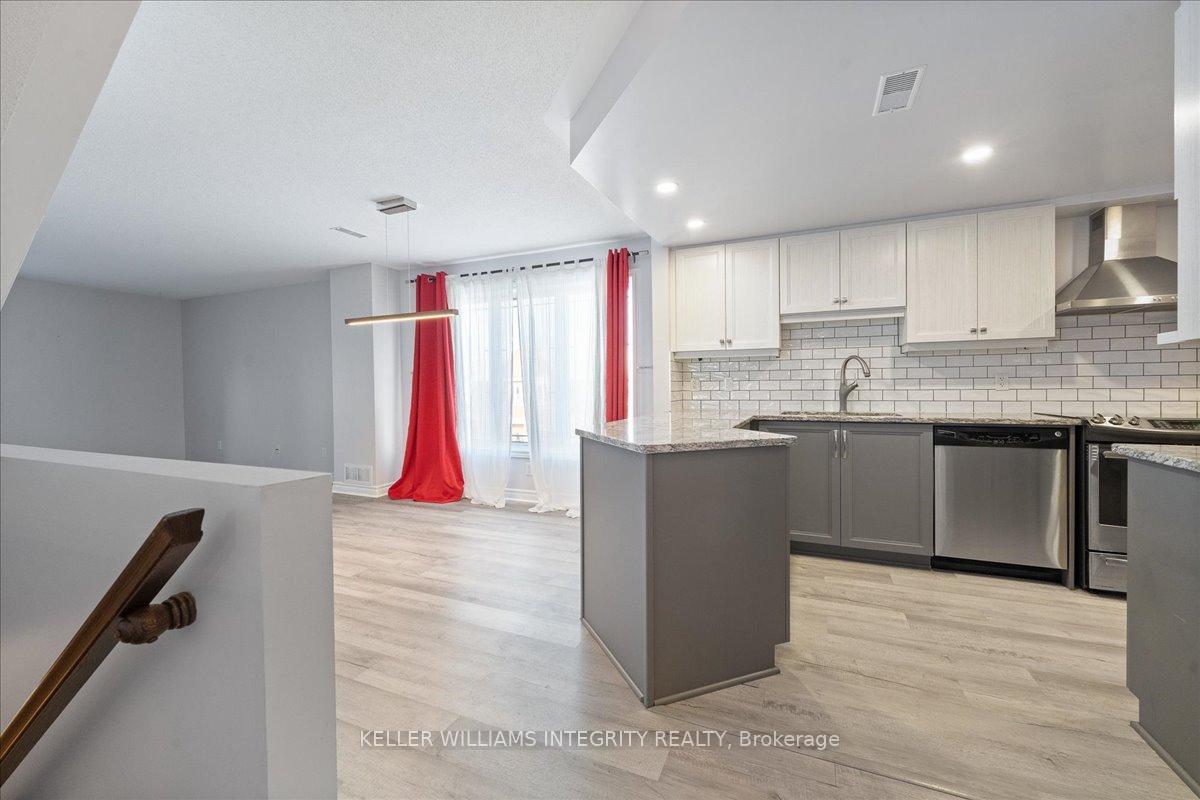 Photo 4 of Unit 55, 53 Crosby, Ottawa, Avalon East — HOMEH
