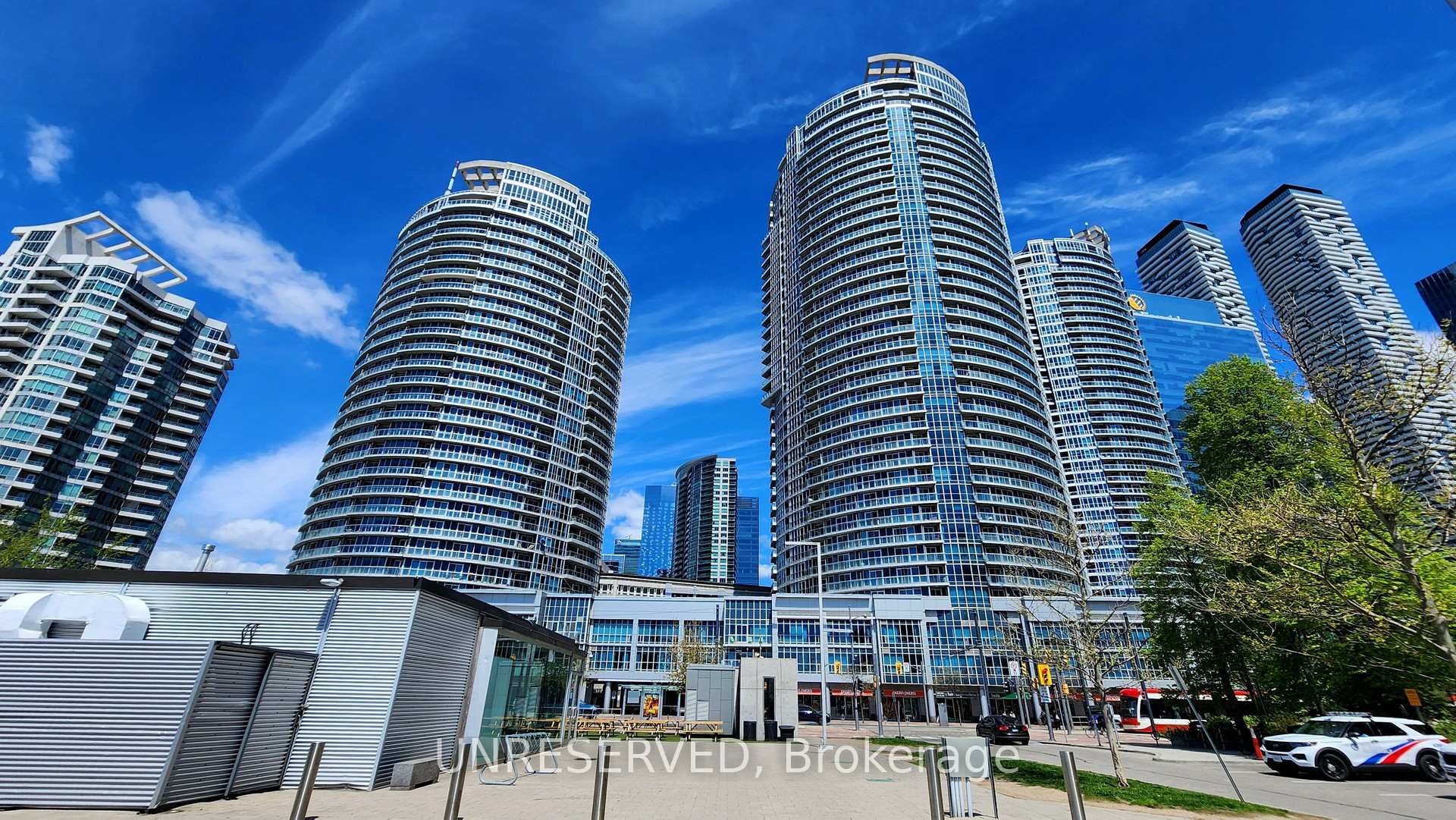 Front of Unit 1206, 218 Queens Quay W