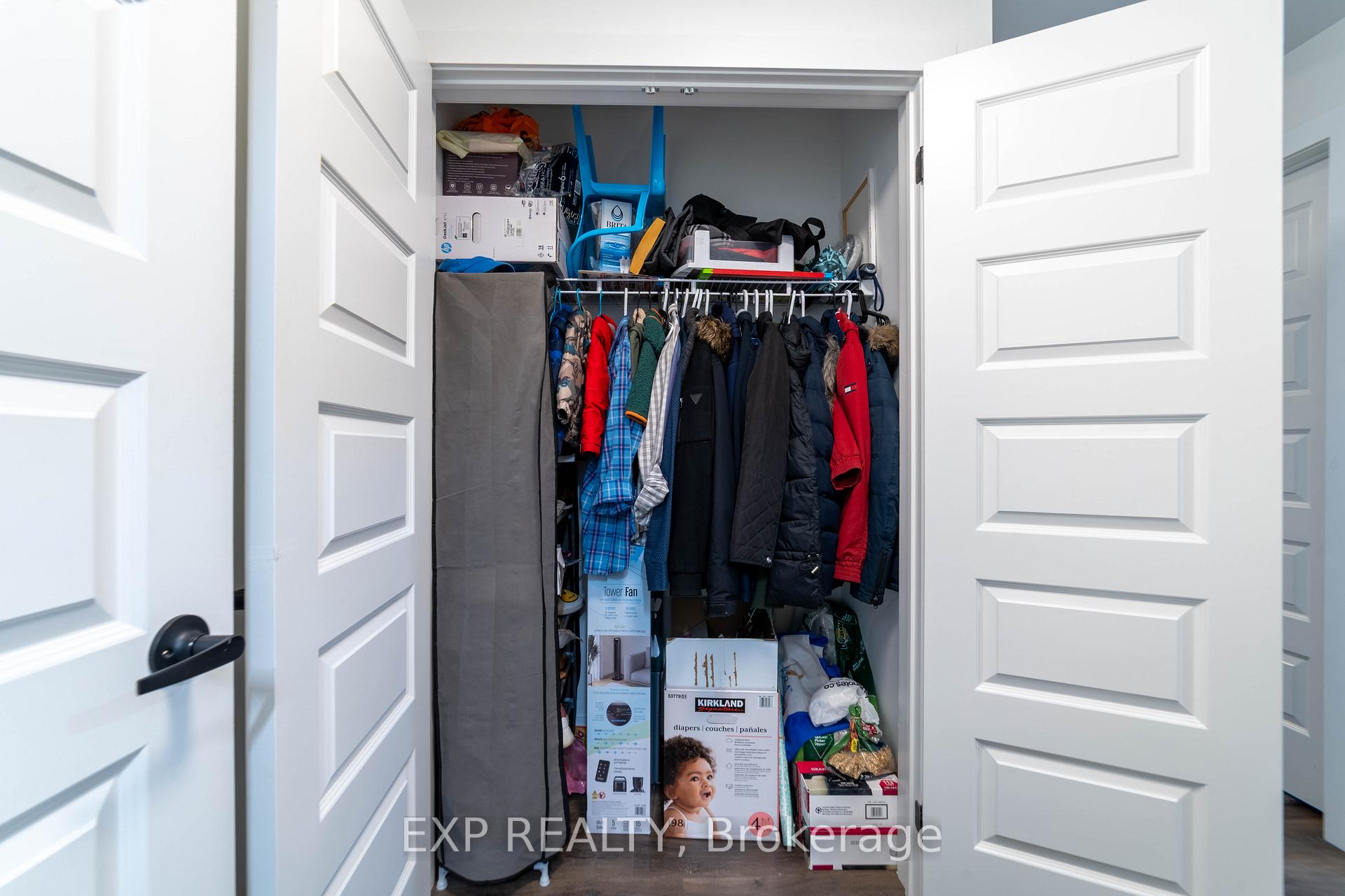 Photo 4 of Unit 211, 1201 Lackner Place, Kitchener — HOMEH