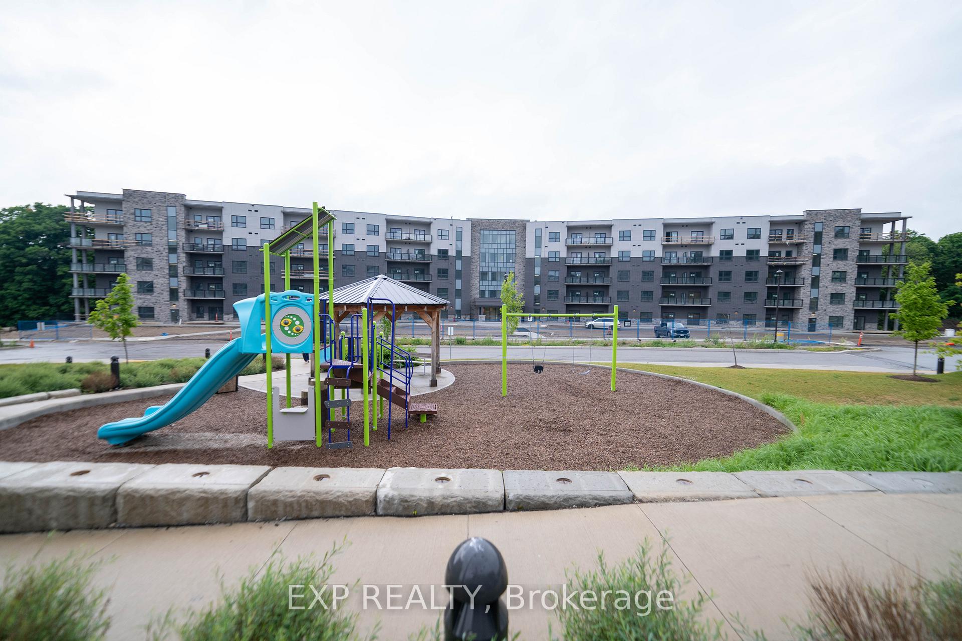 Photo 6 of Unit 211, 1201 Lackner Place, Kitchener — HOMEH