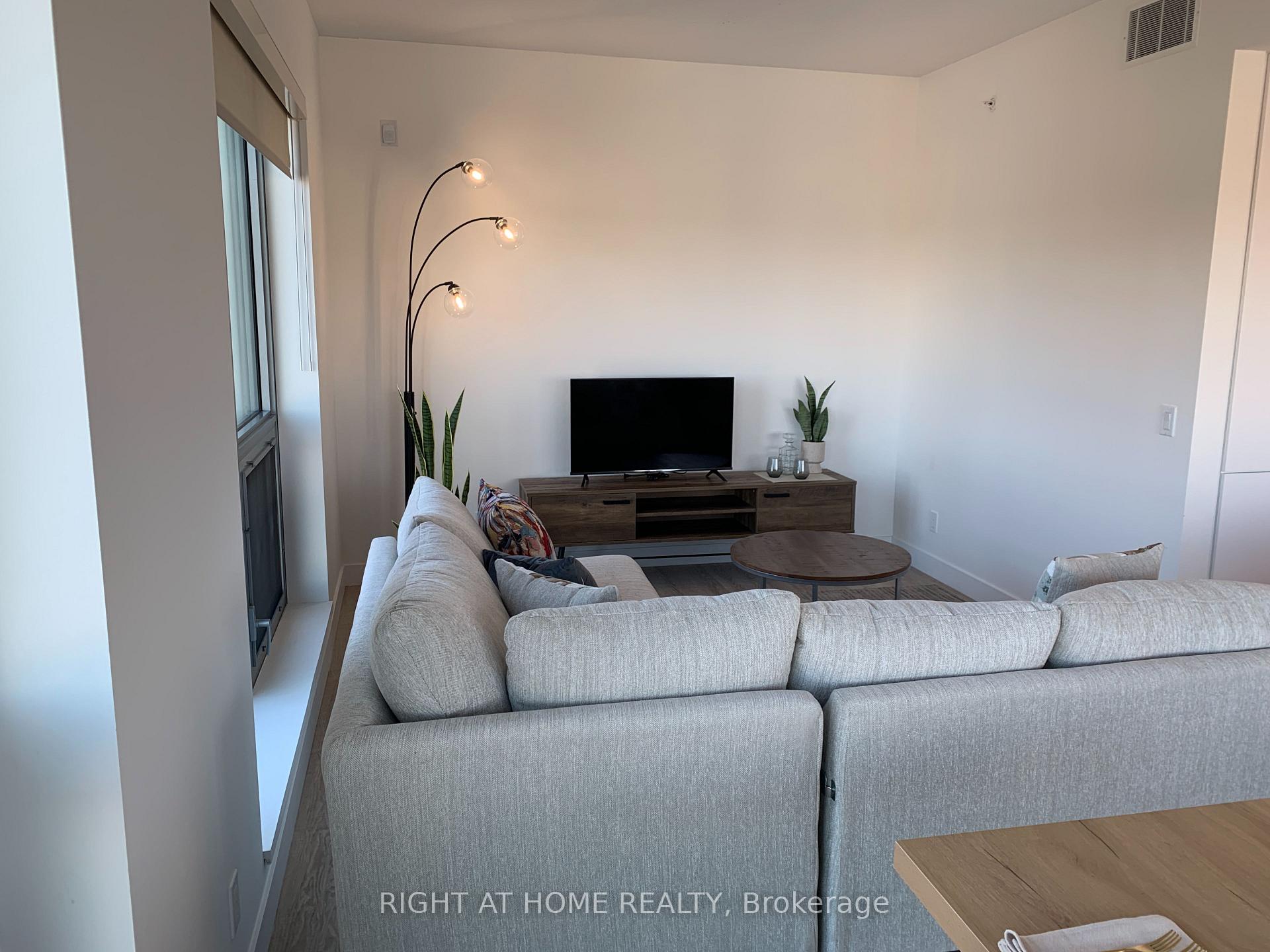 Photo 4 of Unit 802, 1250 Cummings Avenue, Ottawa, Cyrville — HOMEH