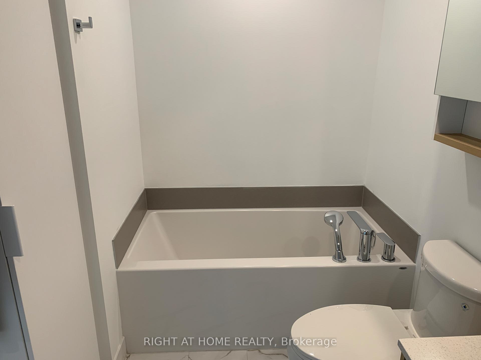 Photo 7 of Unit 802, 1250 Cummings Avenue, Ottawa, Cyrville — HOMEH