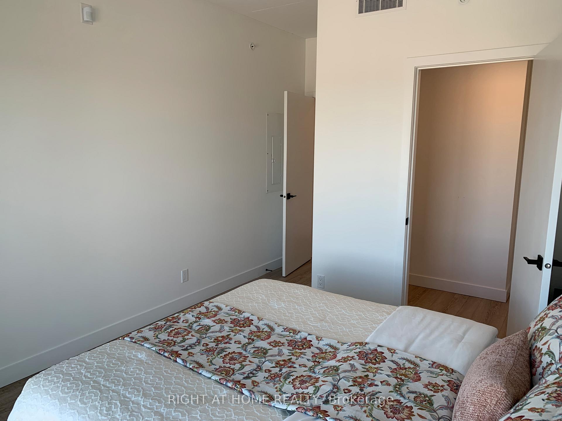 Photo 17 of Unit 802, 1250 Cummings Avenue, Ottawa, Cyrville — HOMEH