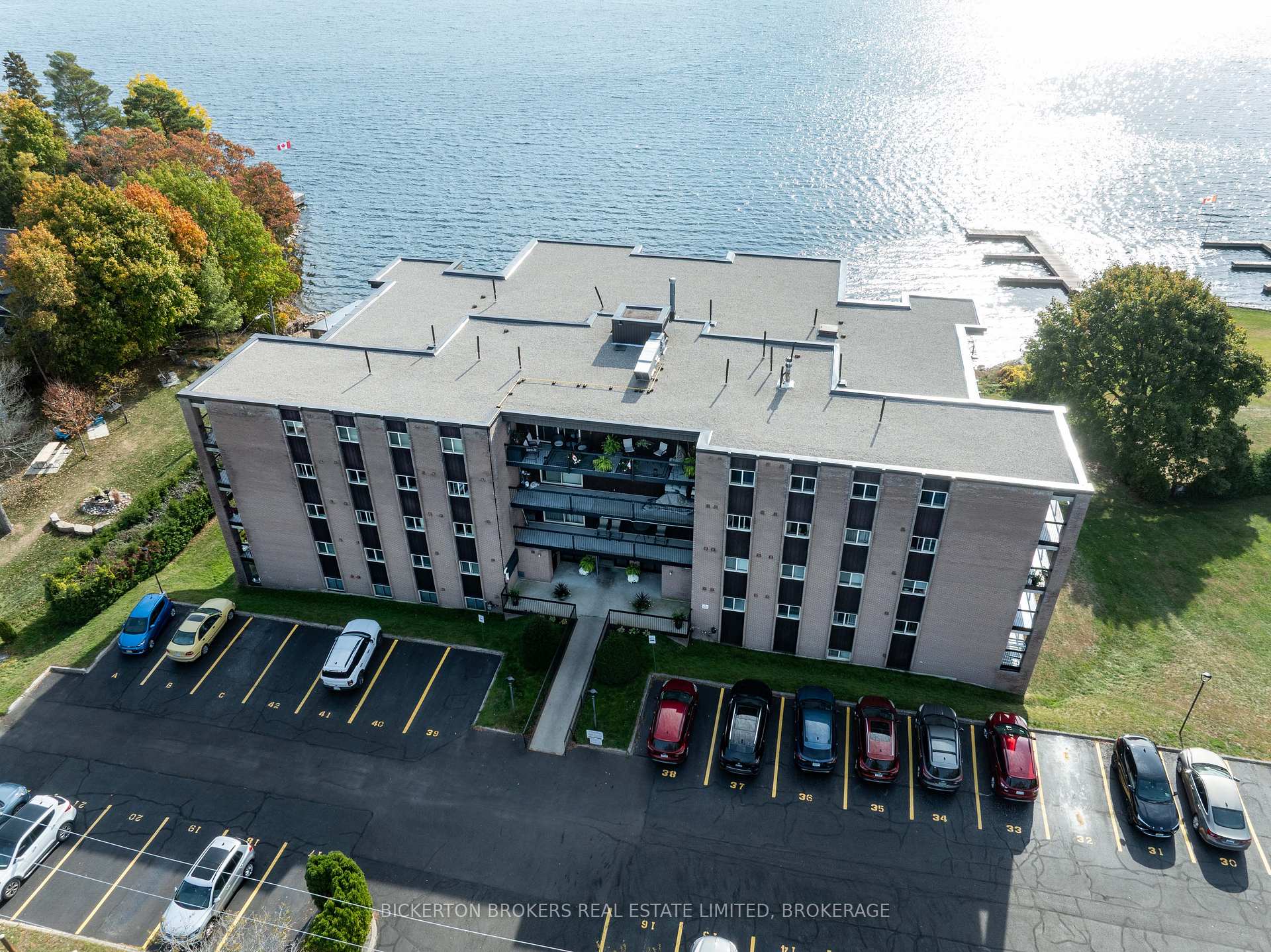 Front of Unit 406, 610 William Street S