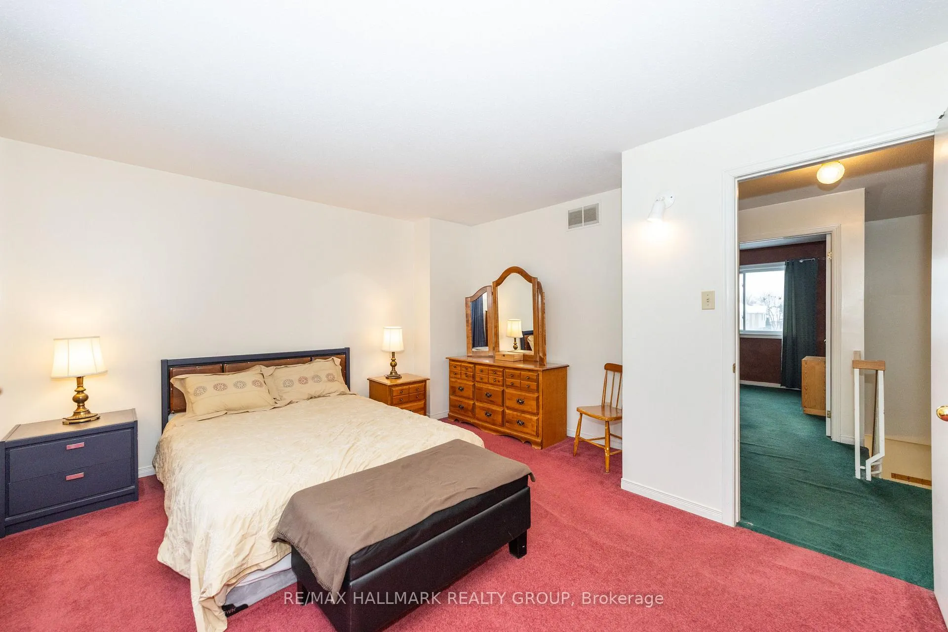Photo 17 of Unit 29, 935 Cookshire Crescent, Ottawa, Fallingbrook/Ridgemount — HOMEH