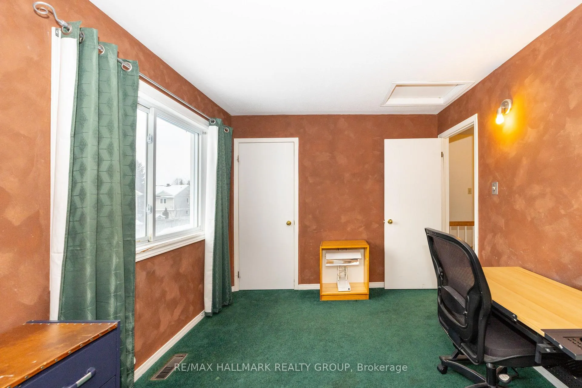 Photo 19 of Unit 29, 935 Cookshire Crescent, Ottawa, Fallingbrook/Ridgemount — HOMEH