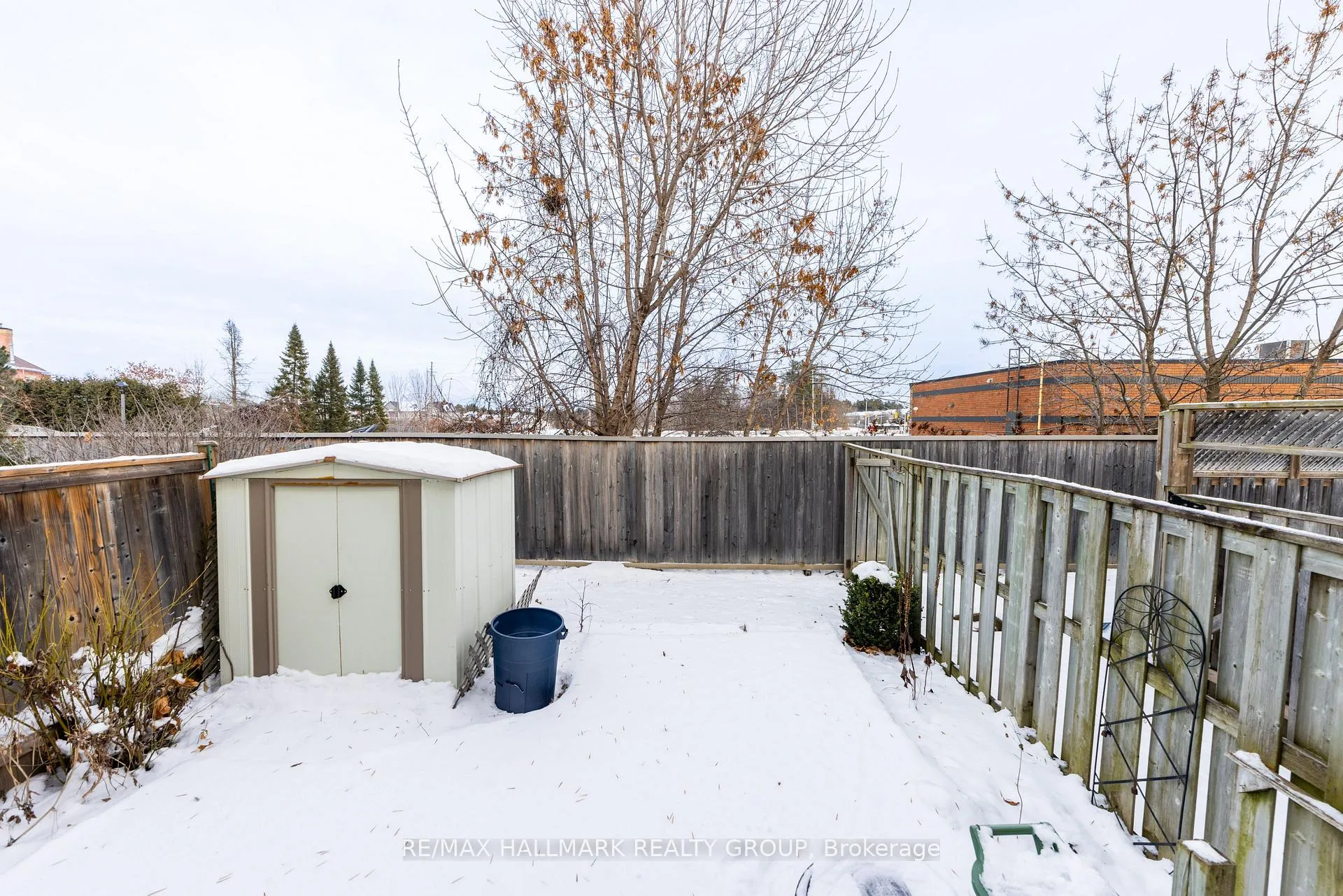 Photo 24 of Unit 29, 935 Cookshire Crescent, Ottawa, Fallingbrook/Ridgemount — HOMEH