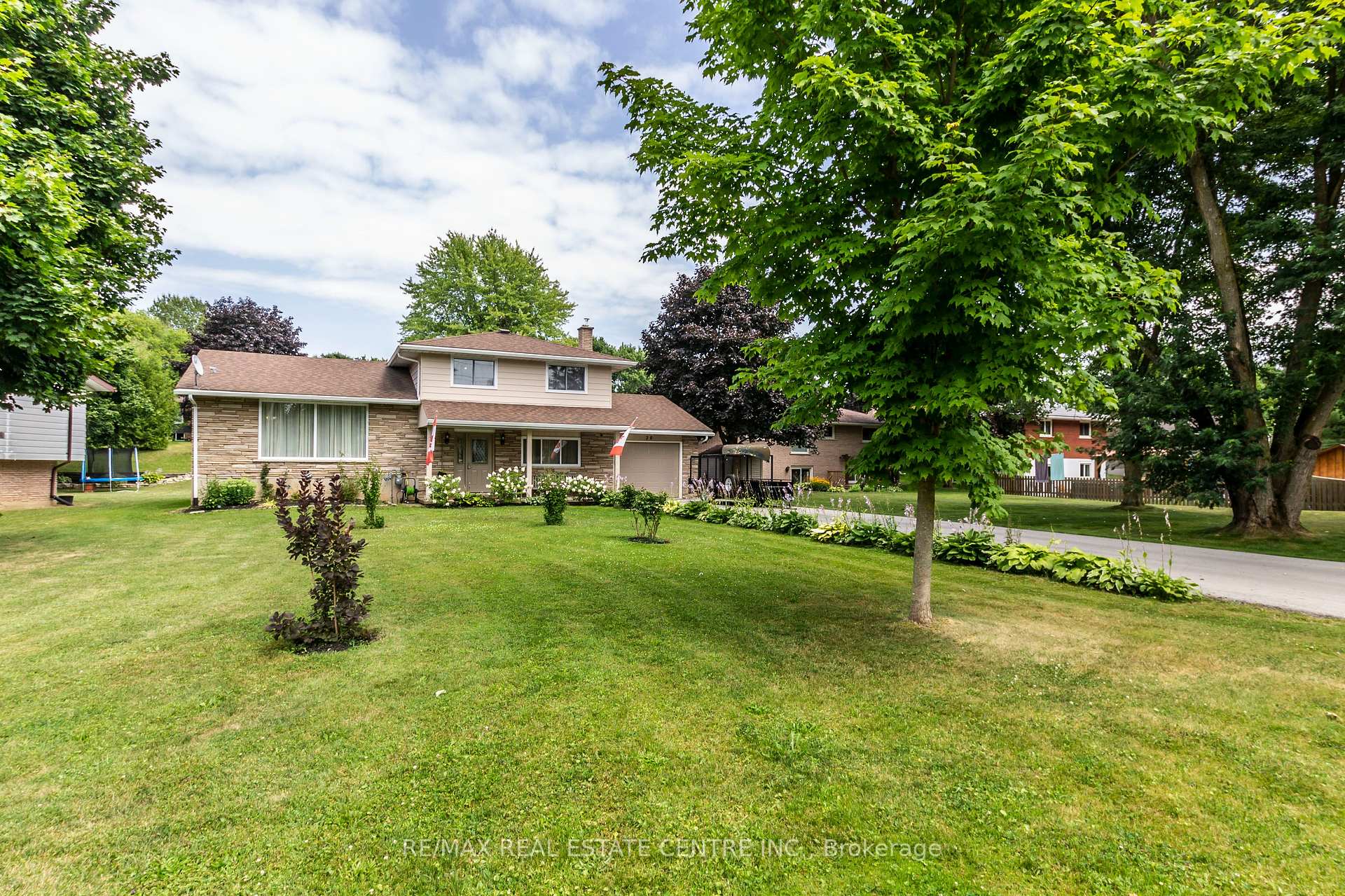 Photo 4 of 20 Ridout Street, Brockton — HOMEH