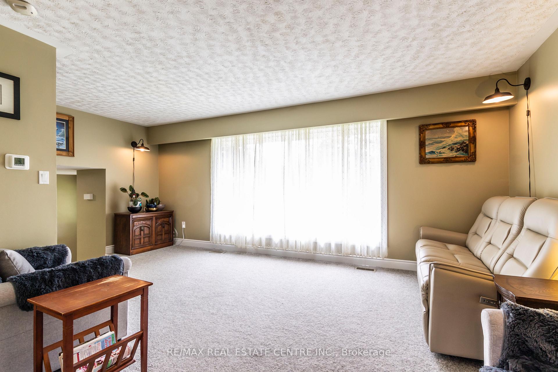 Photo 8 of 20 Ridout Street, Brockton — HOMEH
